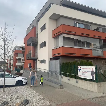 Apartment Iron Cube Prague Exterior photo